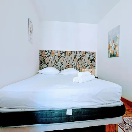 Apartment Budget Studio- The River Seine *